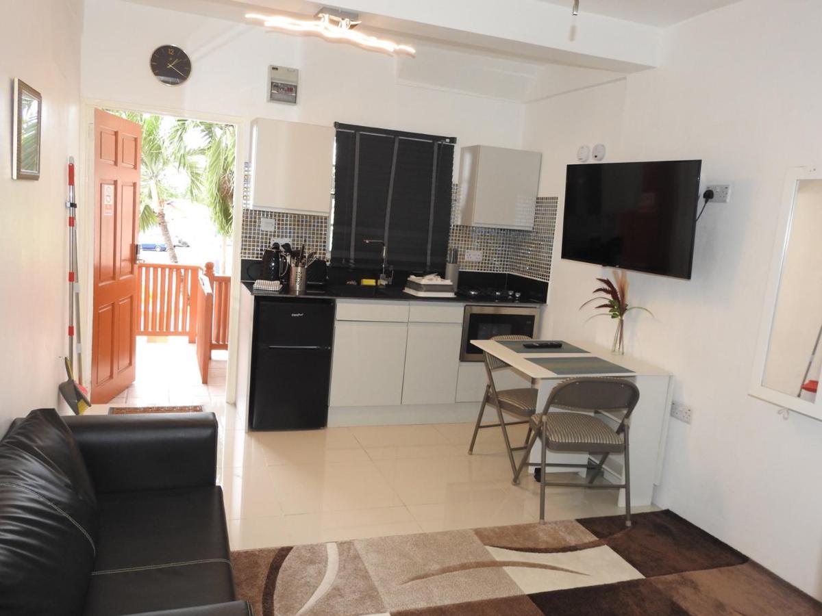Belview Apartments Belmont Экстерьер фото